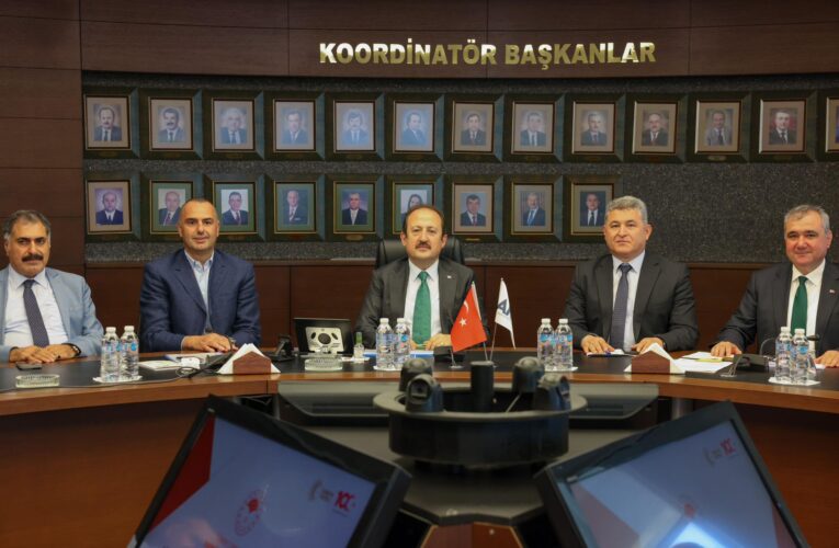 VALİ ALİ HAMZA PEHLİVAN BAŞKANLIĞINDA, TARIM KOORDİNASYON KURULU TOPLANTISI GERÇEKLEŞTİRİLDİ