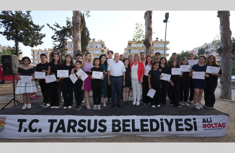 TARSUS’TA KURSİYERLER BELGELERİNİ GURURLA TESLİM ALDI