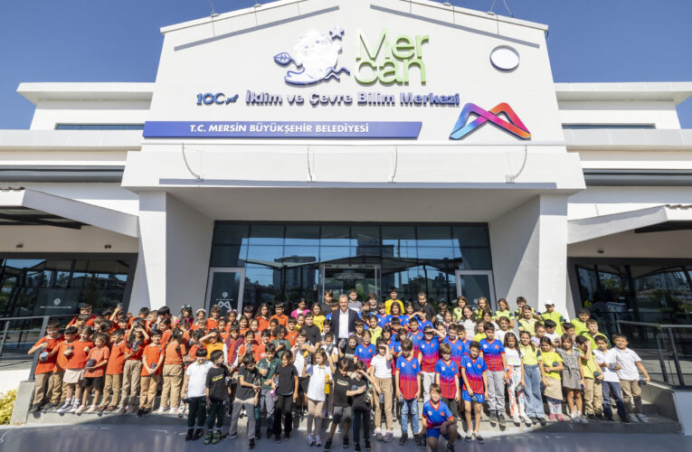 BAŞKAN SEÇER, ‘MERCAN 100. YIL İKLİM VE ÇEVRE BİLİM MERKEZİ’Nİ ZİYARET ETTİ