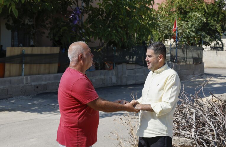 BAŞKAN TUNCER’DEN ÖRNEK HAREKET, MEZİTLİ’DE YARDIMLAR KAPI KAPI DAĞITILDI