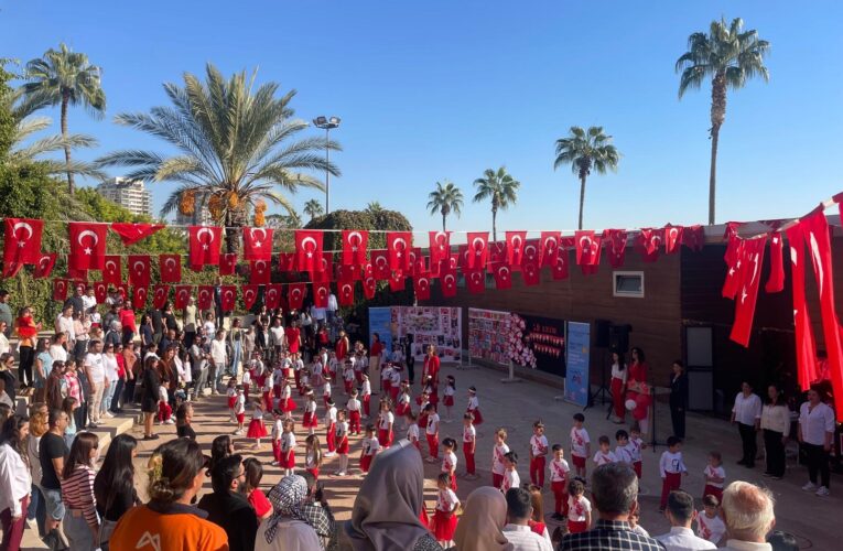 CUMHURİYET’İN 101. YILI MİNİK KALPLERİN COŞKU VE NEŞESİYLE KUTLANDI