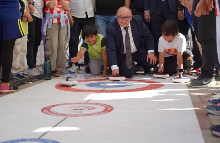 Yüzlerce Öğrenci Bilim Şenliği’nde Buluştu