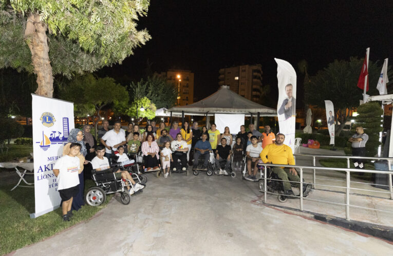 BÜYÜKŞEHİR İLE ENGELLER HER ALANDA KALDIRILIYOR