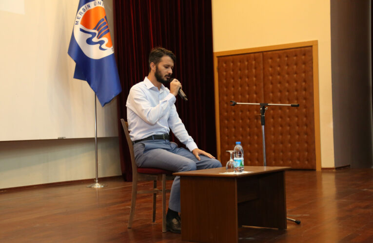 İLAHİYAT FAKÜLTESİ DEKANIMIZ VE REKTÖR DANIŞMANIMIZ MERHUM PROF. DR. ERDAL BAYKAN İÇİN ÜNİVERSİTEMİZDE ANMA TÖRENİ DÜZENLENDİ