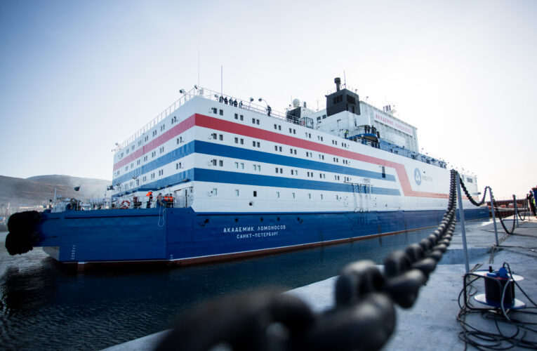 Dünyanın Çalışır Durumdaki Tek Yüzer Nükleer Enerji Santrali Beş Yılda 978 Milyon kWh Elektrik Üretti