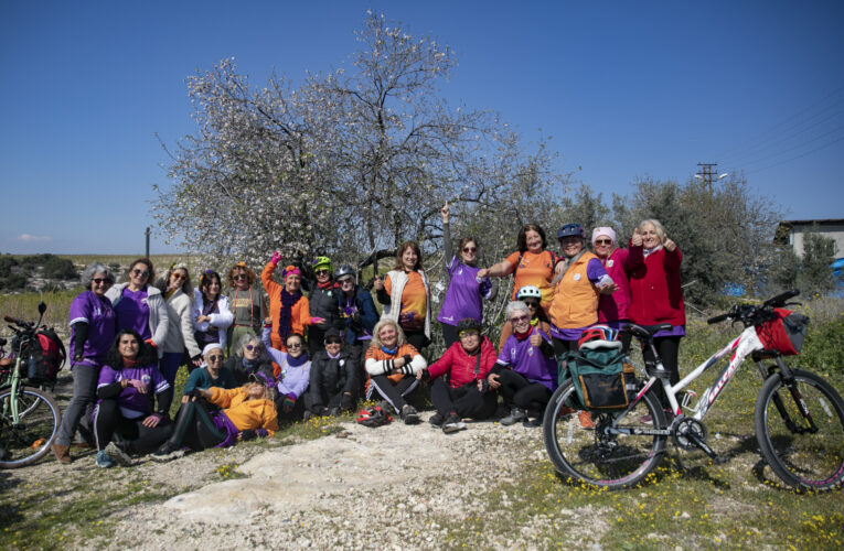 BİSİKLETLİ KADINLAR “PEDALLARI ÇEVİRİYORUZ” ETKİNLİĞİNDE BULUŞTU