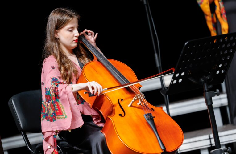 21. Nevit Kodallı Çoksesli Korolar Festivali’nde 7 şehirden 1800 korist sahne aldı