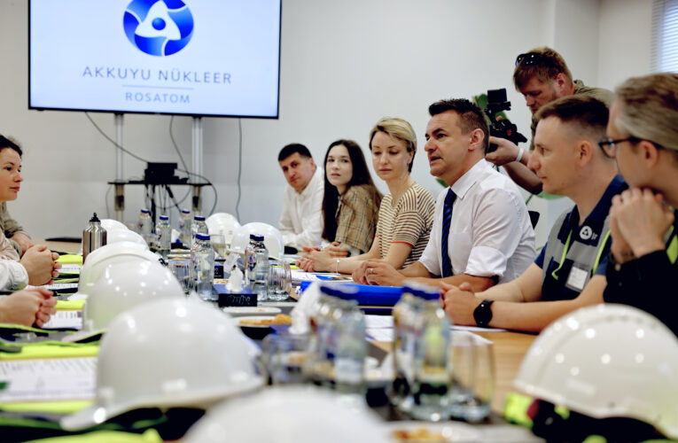 Rusya’nın önde gelen içerik üreticileri Akkuyu NGS sahasını ziyaret etti