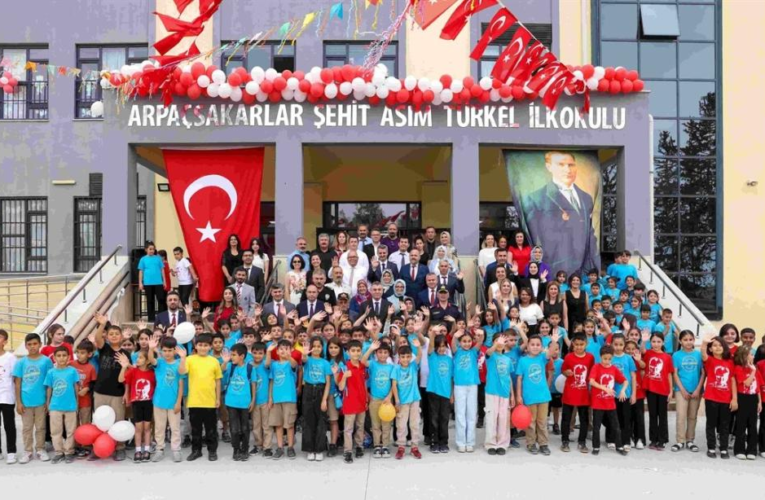 VALİMİZ SAYIN ATİLLA TOROS, ŞEHİT JANDARMA UZMAN ÇAVUŞ ASIM TÜRKEL’İ ANMA VE ŞEHİT ASIM TÜRKEL İLKOKULU TEMSİLİ AÇILIŞ PROGRAMINA KATILDI
