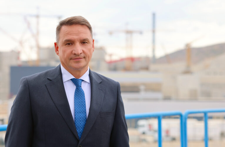 Akkuyu NGS’nin gelecekteki mühendisleri, Moskova’daki Atom Müzesi’nde AKKUYU NÜKLEER A.Ş. yönetim temsilcileriyle bir araya geldi