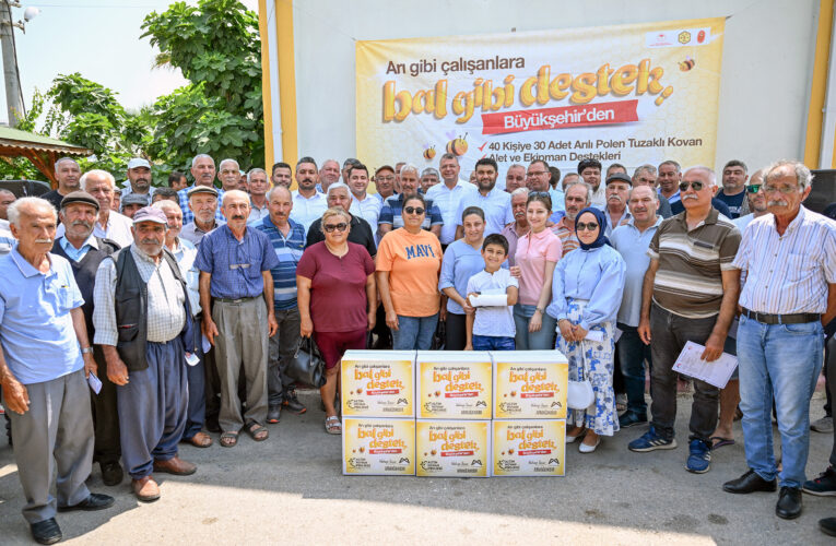 BÜYÜKŞEHİR, MERSİN GENELİNDE SÜRDÜRÜLEBİLİRLİK VE TARIMDA ÇEŞİTLİLİĞE KATKI SAĞLIYOR