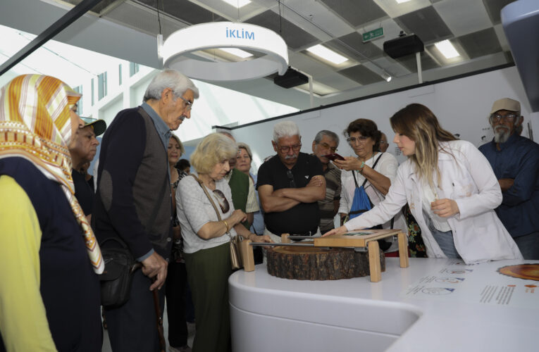 ERDEMLİ EMEKLİ EVİ ÜYELERİ MERCAN BİLİM MERKEZİ’Nİ GEZDİ