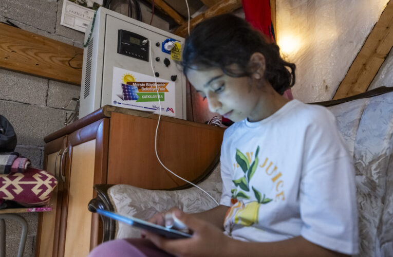 BÜYÜKŞEHİR’DEN ÜRETİCİLERE VE YETİŞTİRİCİLERE GÜNEŞ PANELİ DESTEĞİ