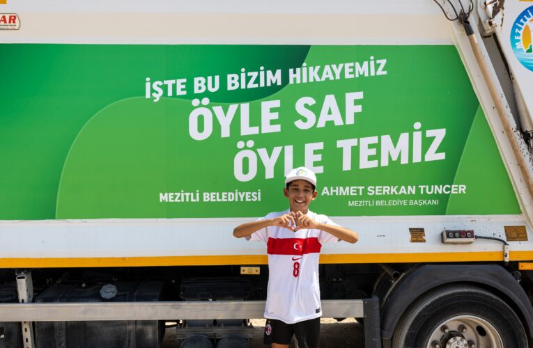 TAKİPÇİM KADARÇÖP TOPLUYORUM” DİYEN ARAS, BU KEZ DE MEZİTLİ BELEDİYE EKİPLERİYLE TAŞKIRANSAHİLİNDEYDİ