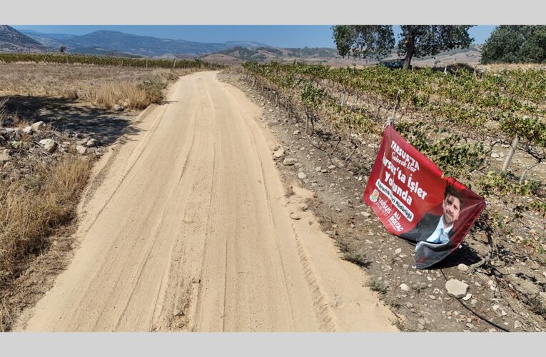 TARSUS BELEDİYESİ’NDEN KOÇÖMERLİ’DE 10 KİLOMETRELİK ARAZİ YOLU BAKIMI