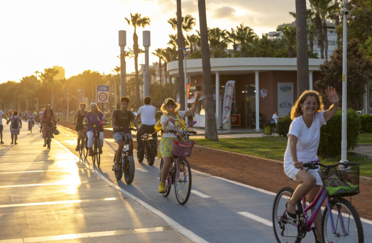 BÜYÜKŞEHİR BELEDİYESİ’NDEN BİSİKLETLİ ULAŞIM İÇİN FARKINDALIK