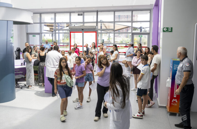 MERSİN BÜYÜKŞEHİR’İN MERCAN 100. YIL İKLİM VE ÇEVRE BİLİM MERKEZİ’NDE YAZ OKULU TAMAMLANDI