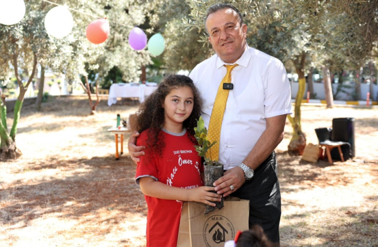 İLKÖĞRETİM HAFTASI KAPSAMINDA MÜDÜRLÜĞÜMÜZ BAHÇESİNDE “BAHÇEMİZ ÇİÇEK AÇIYOR” ETKİNLİĞİ GERÇEKLEŞTİRİLDİ