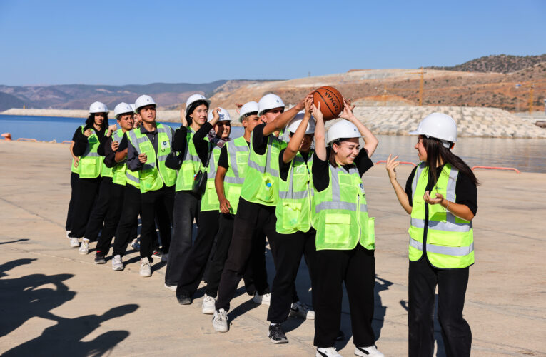 AKKUYU NÜKLEER A.Ş., bölgedeki okul öğrencilerine yönelik yeni bir gezi formatı başlattı