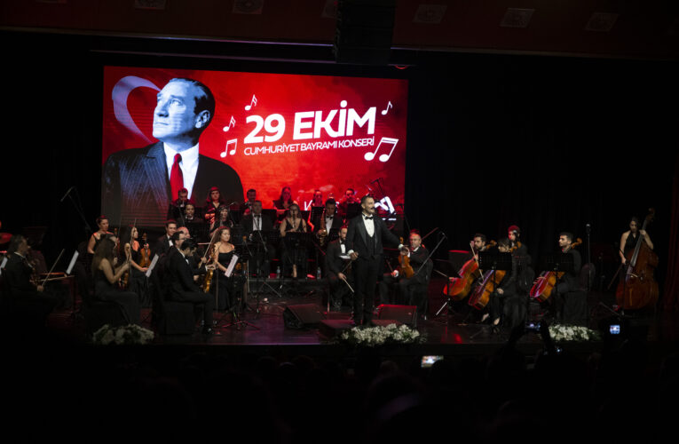 KENT ORKESTRASI, CUMHURİYETİN EŞSİZ EZGİLERİNİ MERSİNLİLER İLE BULUŞTURDU