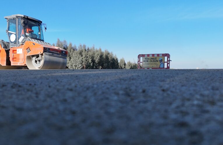 KARABUCAK CADDESİ’NDE KONFORLU ULAŞIM DÖNEMİ BÜYÜKŞEHİR’İN ÇALIŞMALARI İLE BAŞLADI