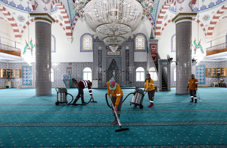 MEZİTLİ BELEDİYESİ RAMAZAN AYI ÖNCESİ CAMİLERLE KAPSAMLI TEMİZLİK GERÇEKLEŞTİRDİ