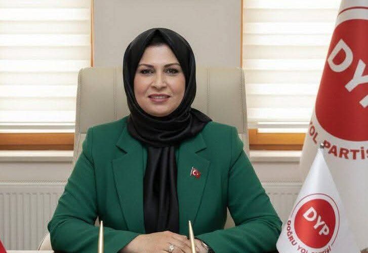 Mersin İl Başkanı Nesrin Vural: Esnaf bitti, halk büyük bir cenderenin içinde